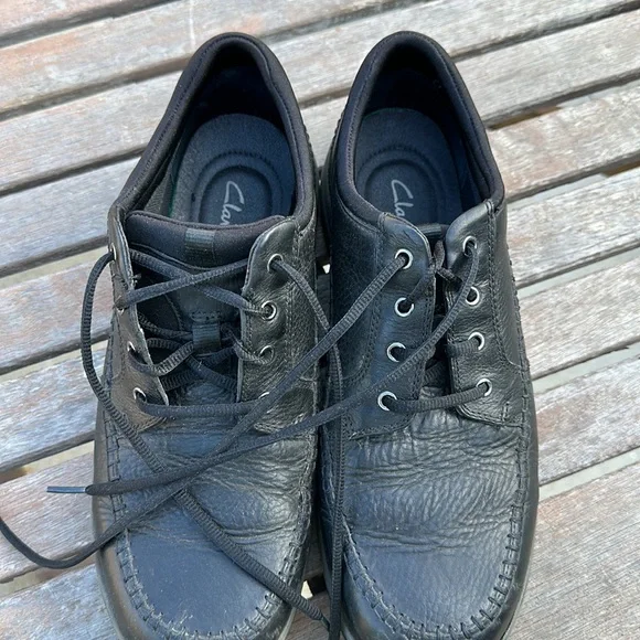 Clark’s Men’s dress shoes- black 10.5 M.  Leather upper only worn a few times. - Picture 2 of 8